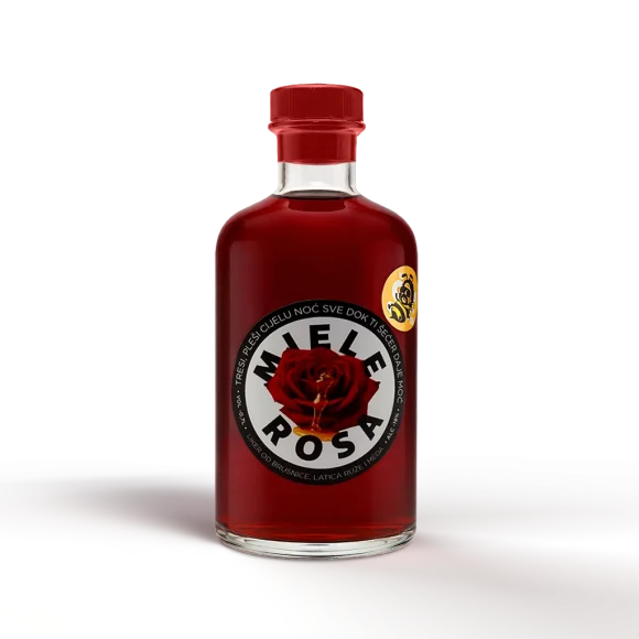 Boca likera Miela Rosa od brusnice, latica ruže i meda, nastala u suradnji Suze i Mrleta iz grupe Let 3
